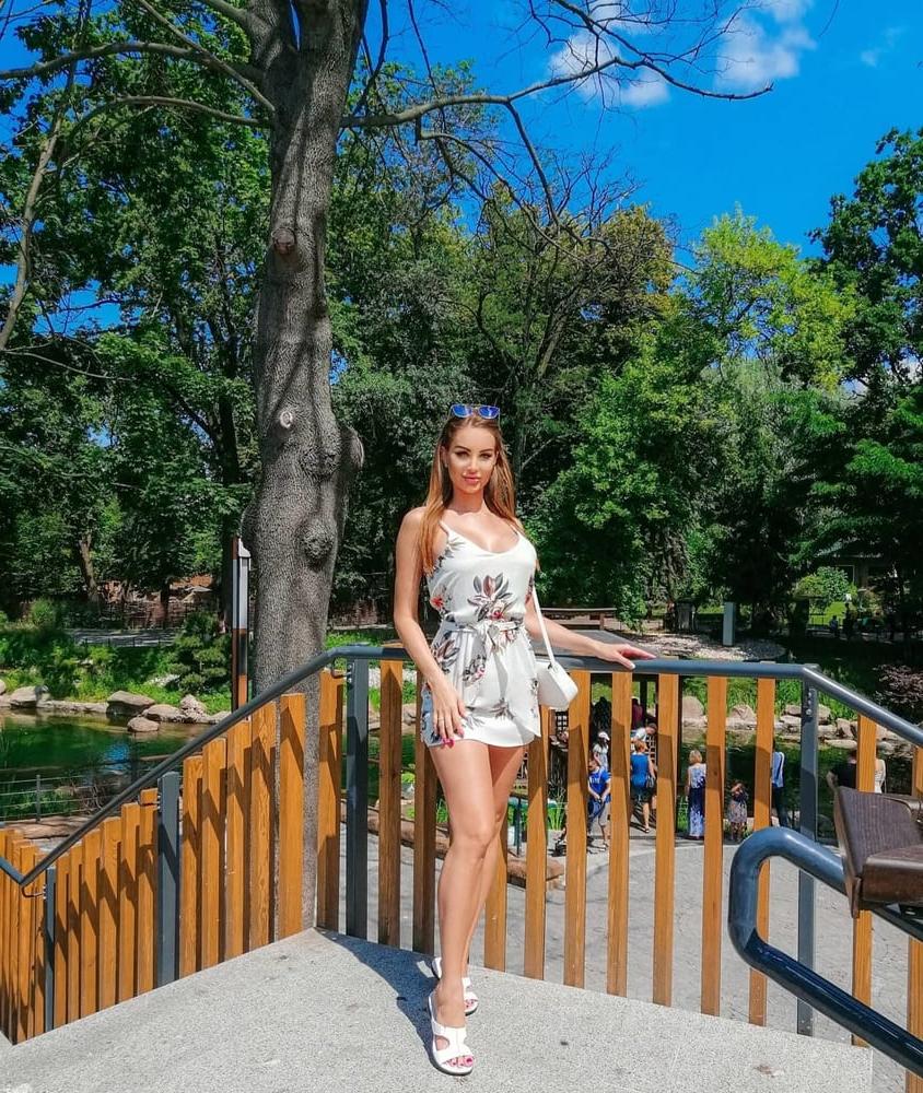 25P Hot ukrainian gril who likes double anal showing her body 1