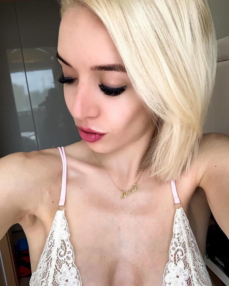 25P Hot ukrainian gril who likes double anal showing her body 2