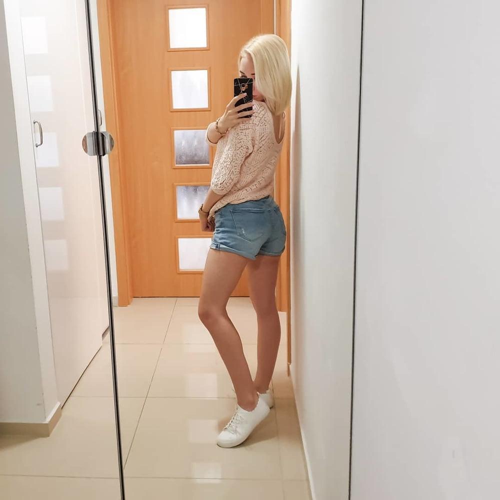 25P Hot ukrainian gril who likes double anal showing her body 2