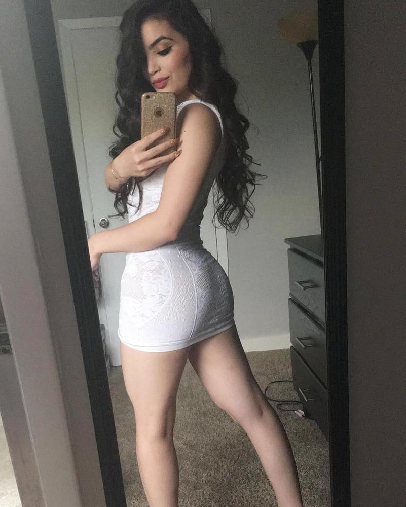 25P Hot latin MILF who likes double anal drilling photo's (3)