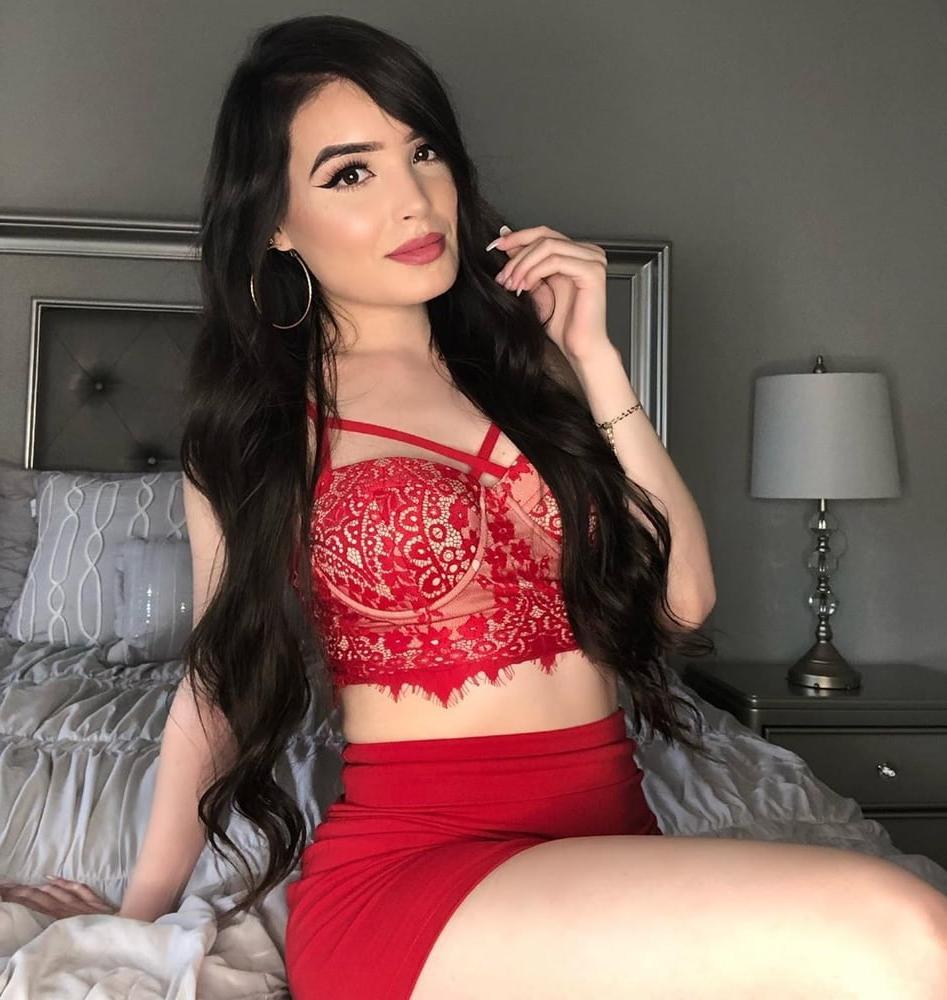 25P Hot latin MILF who likes double anal drilling photo's (2)
