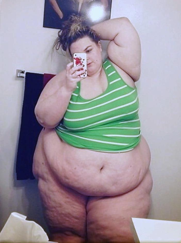25P BBW Pawg and Chubby Pussy Ass and Belly 18