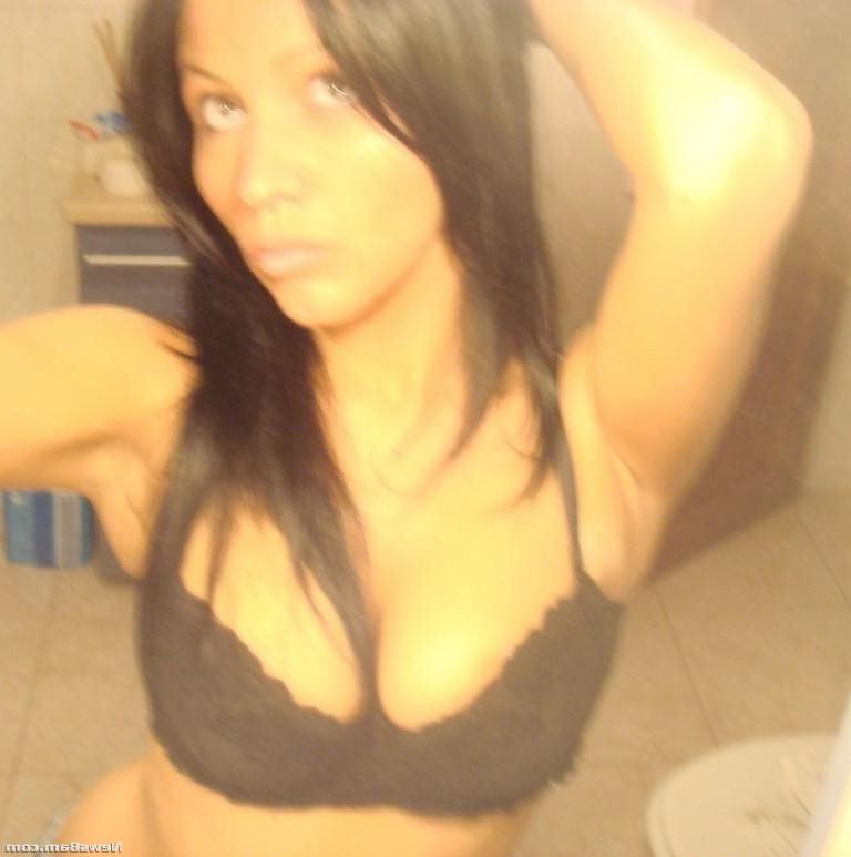 25P Greek Amateur Couple