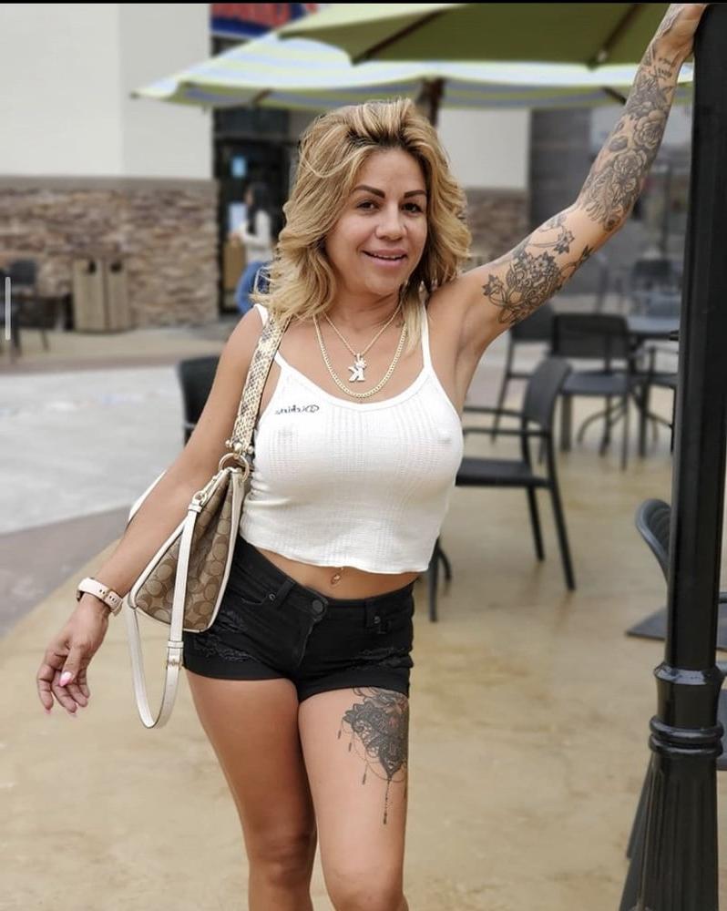 25P Sexy Latina Cougar