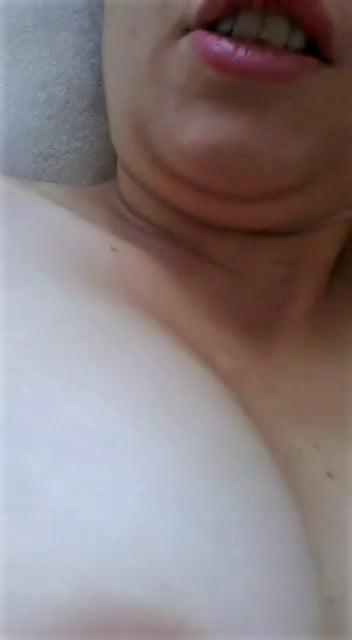 21P Turkish Horny Housewife