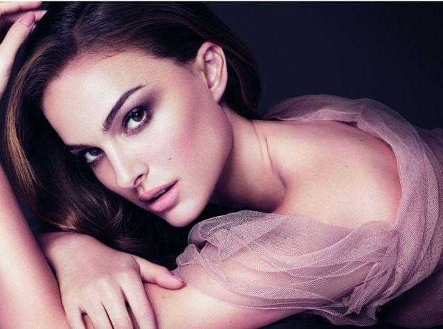 25P Natalie Portman perfect woman