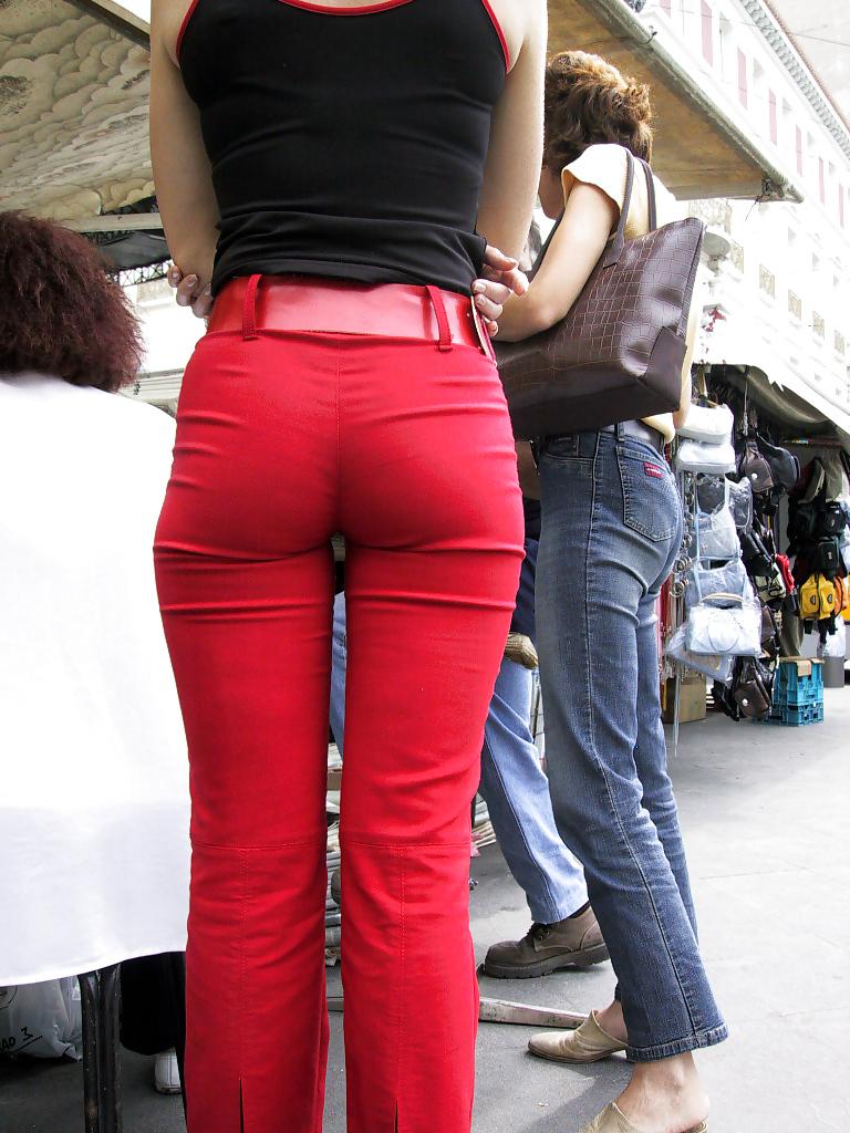 25P Greek Girls