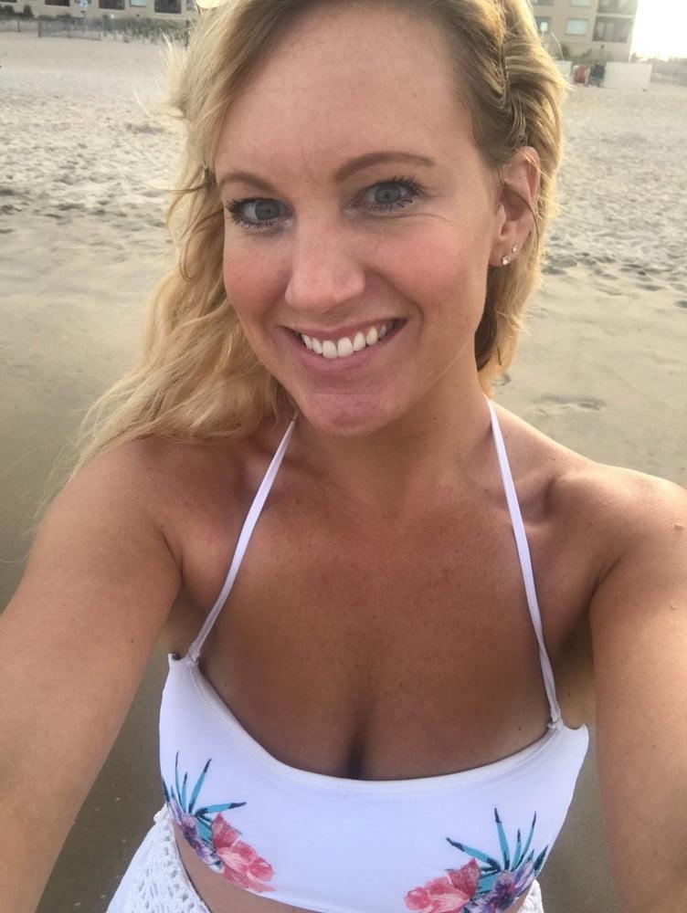 24P BLONDE COUGAR