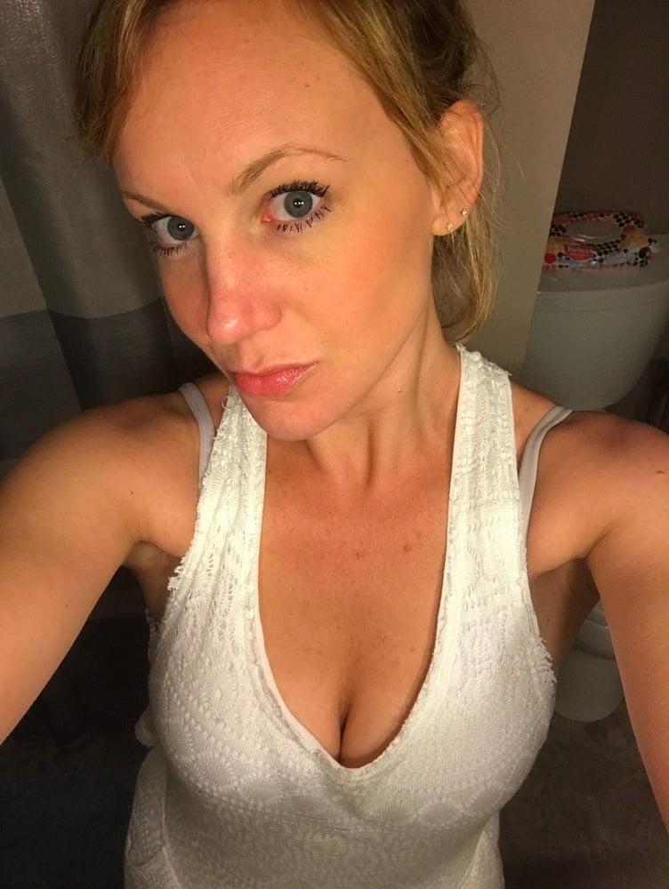 24P BLONDE COUGAR