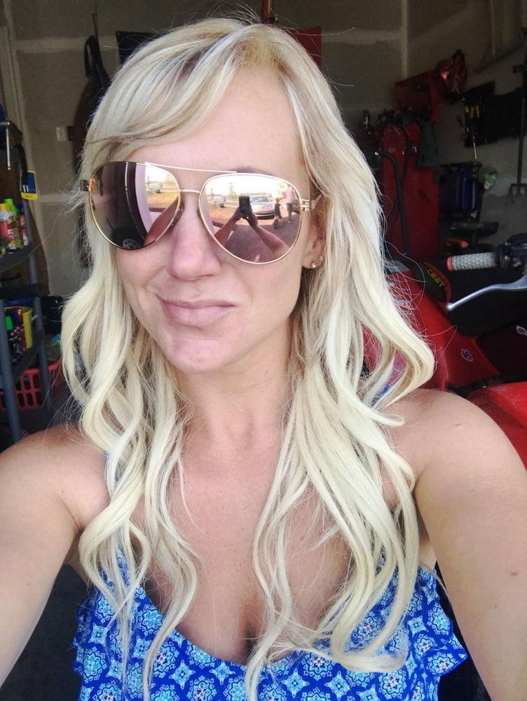 24P BLONDE COUGAR