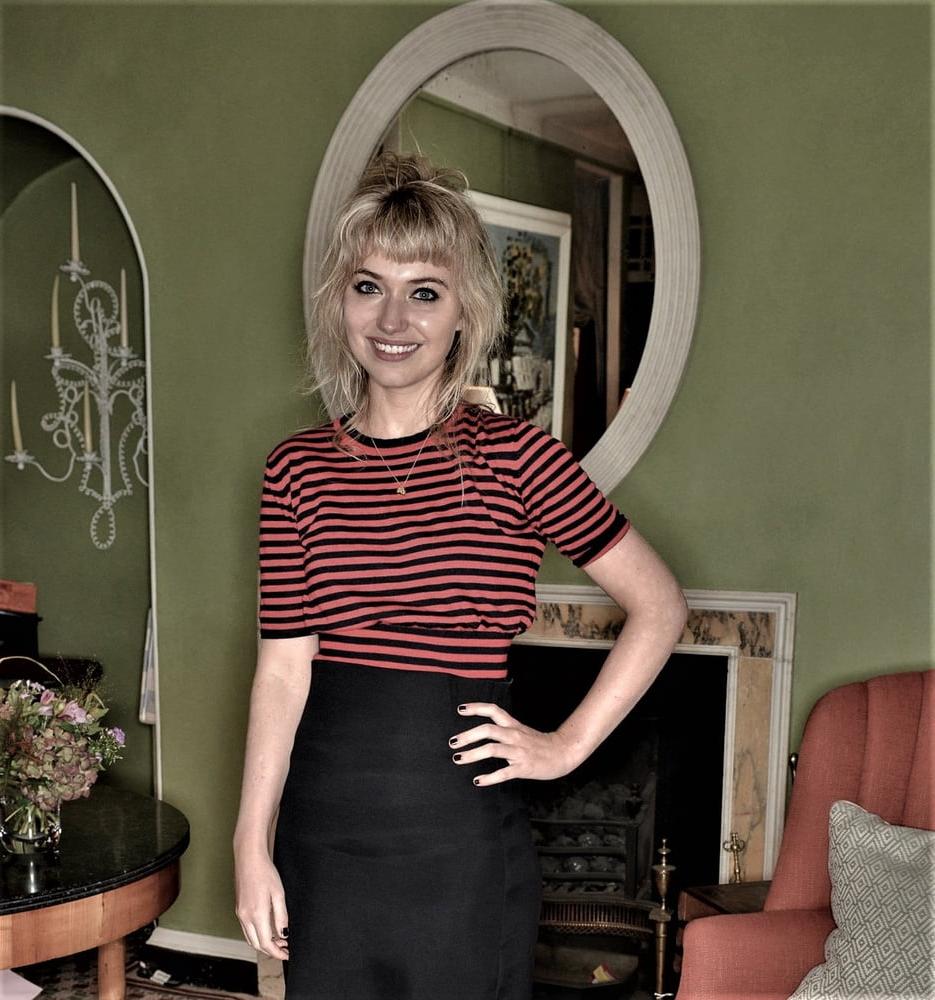 25P Imogen Poots the perfect woman exists