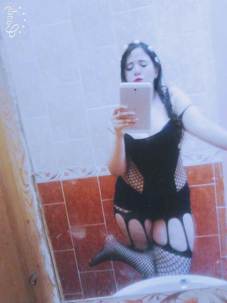 25P Hot GIrl Show Her Body