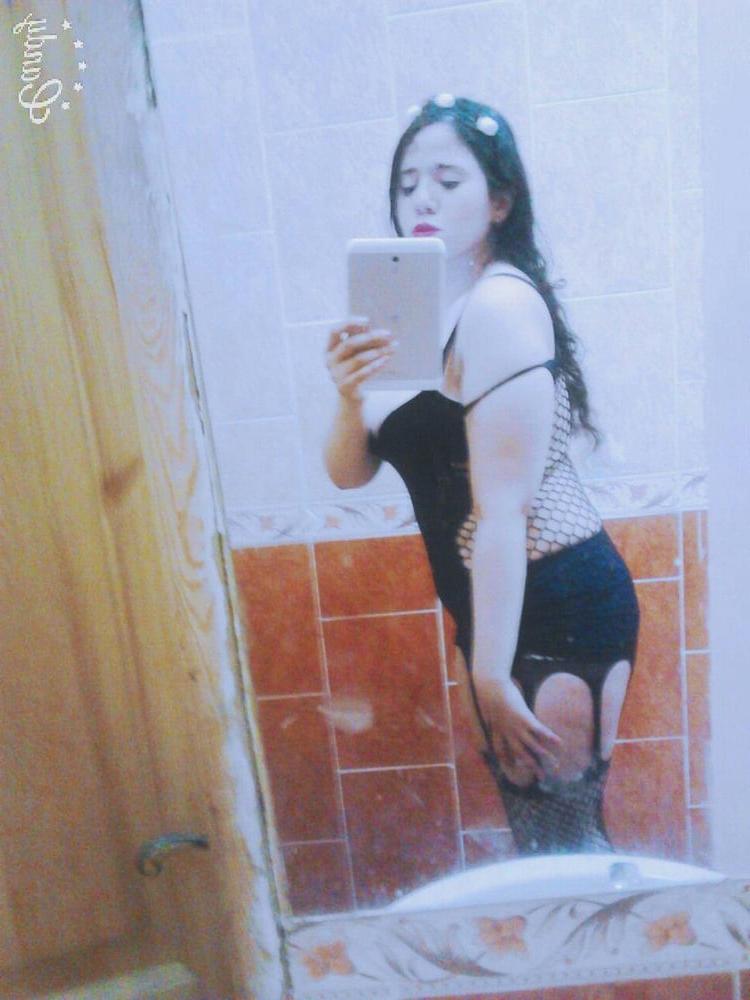 25P Hot GIrl Show Her Body