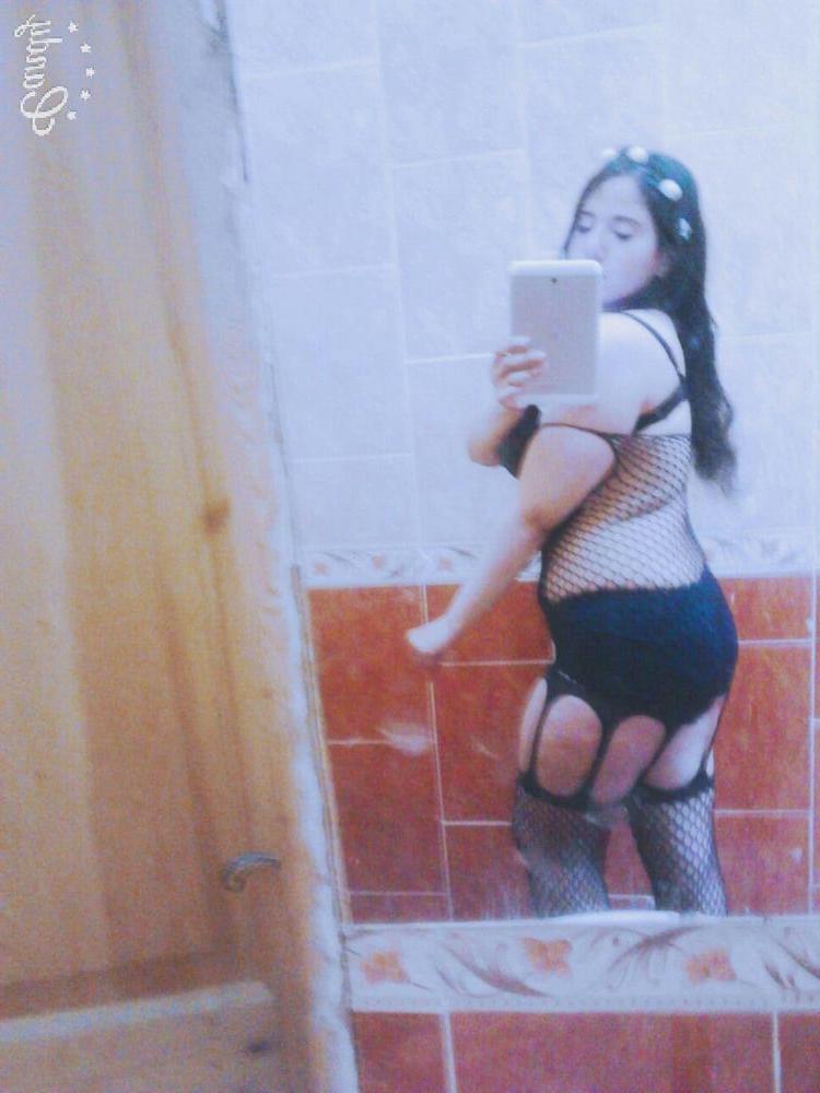25P Hot GIrl Show Her Body