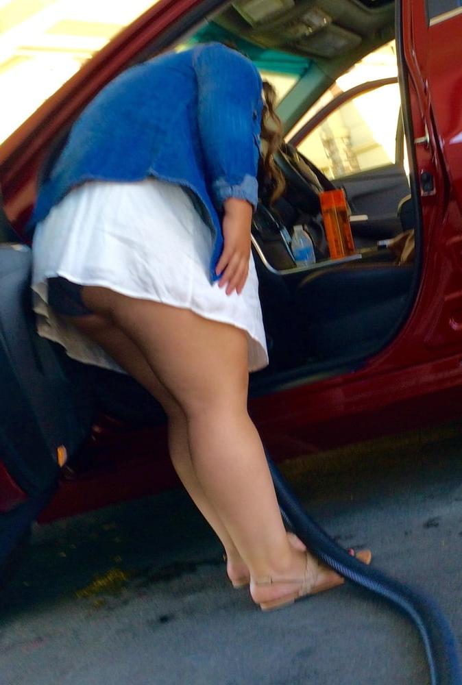 14P Car wash Upskirts