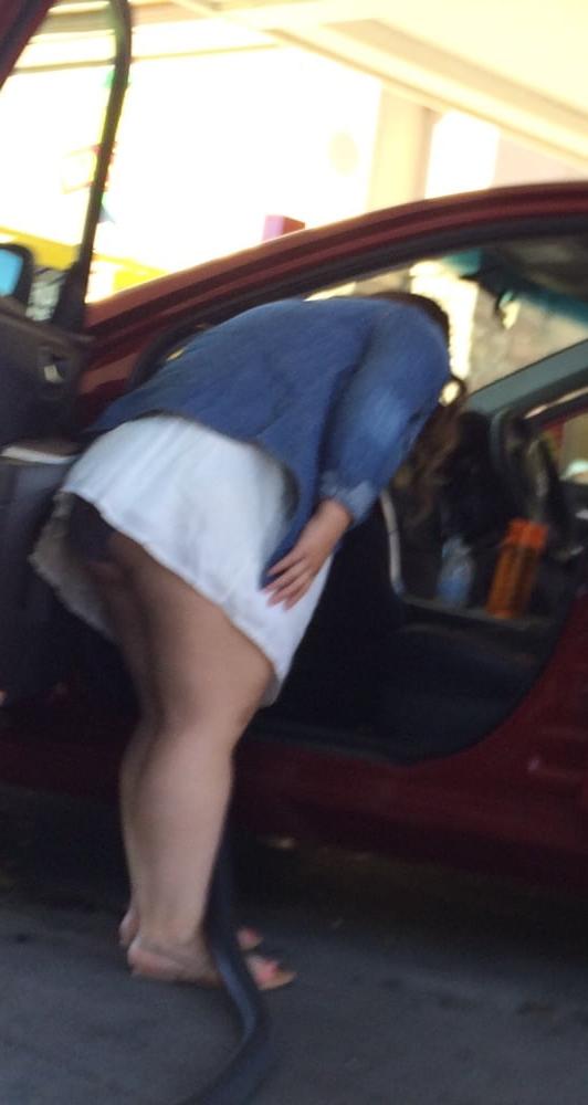 14P Car wash Upskirts