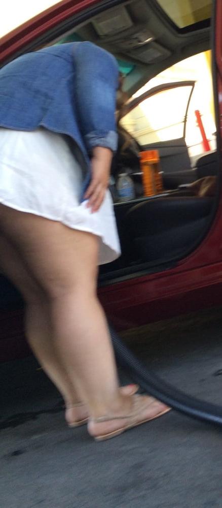 14P Car wash Upskirts