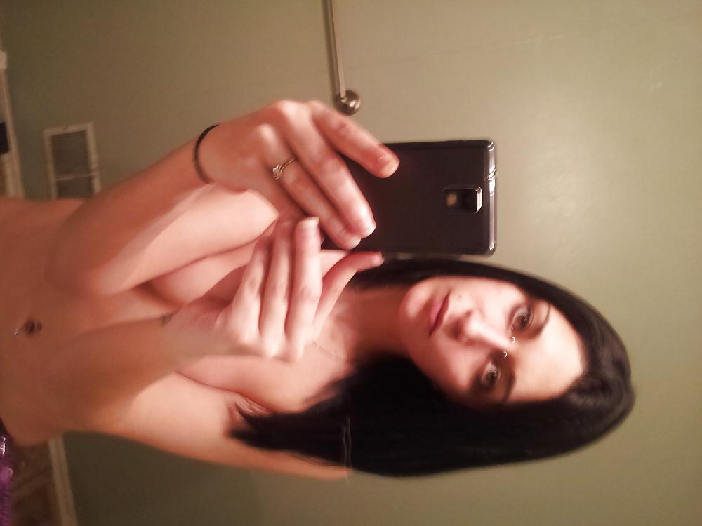 10P My best friend comment sexy for her 