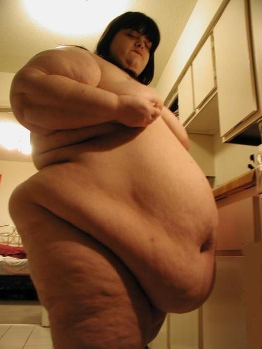 25P Ssbbw huge belly to keep you warm