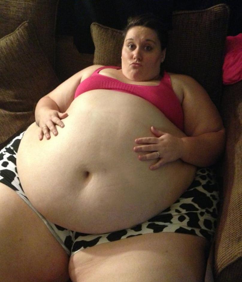 25P Ssbbw huge belly to keep you warm