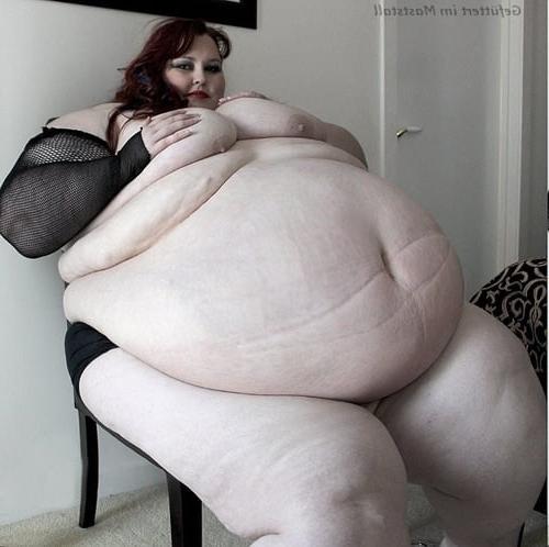 25P Ssbbw huge belly to keep you warm