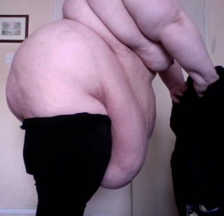 25P Ssbbw huge belly to keep you warm