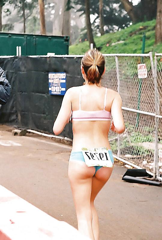 25P Beautiful Asses In Sport 3 by TROC