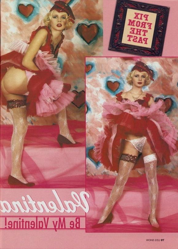 6P Leg Show Magazine - Blonde in Stockings