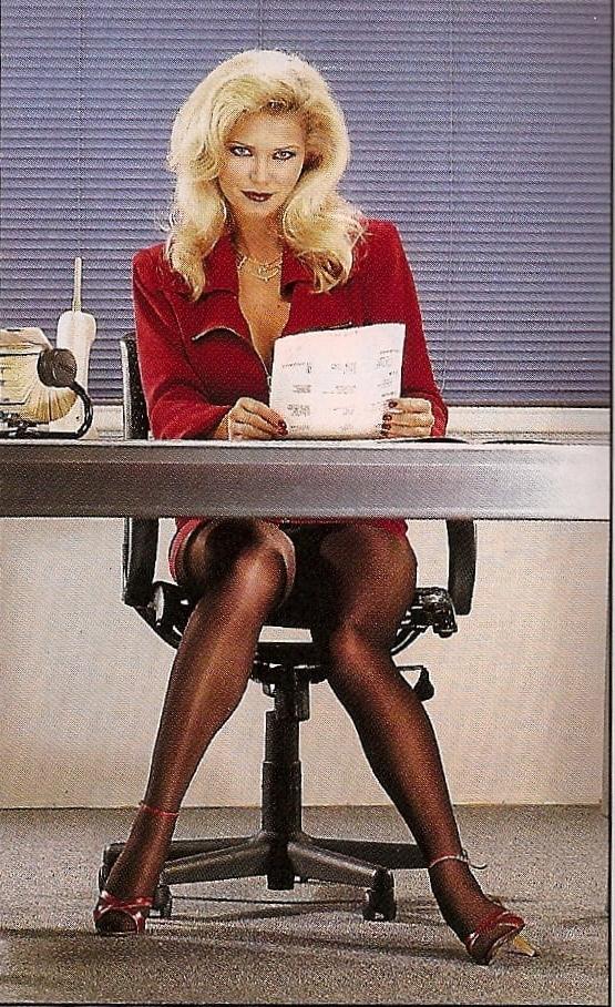 12P Leg Show Magazine - Lucky Guy with Blonde Wearing Pantyhose