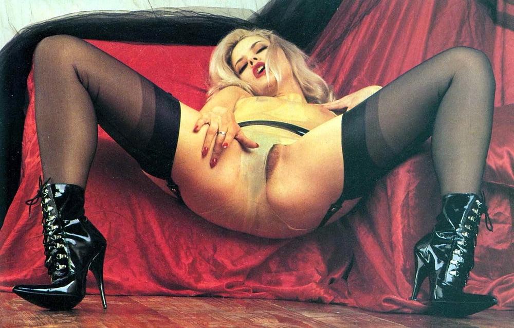 11P Leg Show Magazine - Hot Blonde in Black FF Stockings