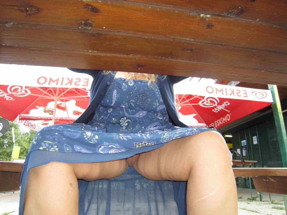 10P Mature Cougar Wide Open in Public
