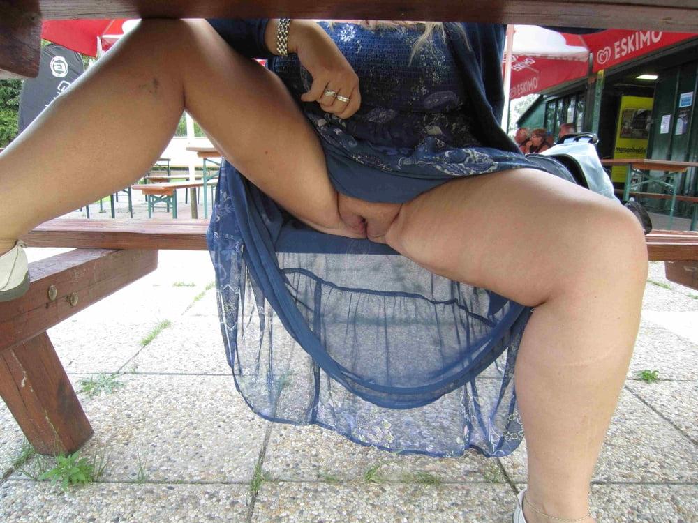 10P Mature Cougar Wide Open in Public