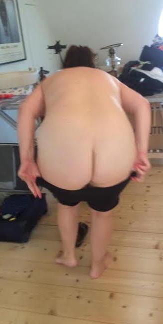 20P Hot girl from a cold country