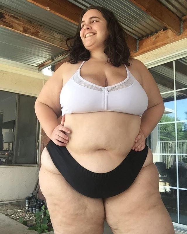 25P BBW Big Tits Big Belly