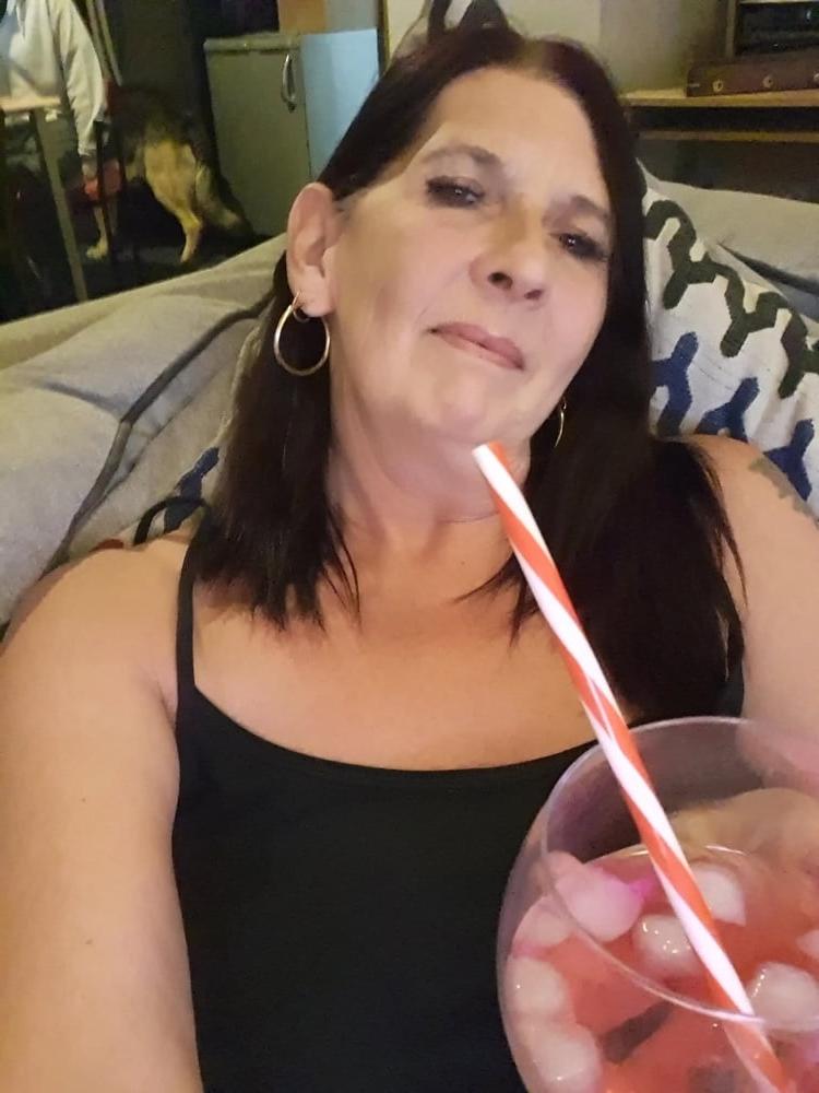 19P Hot Cougar Katie