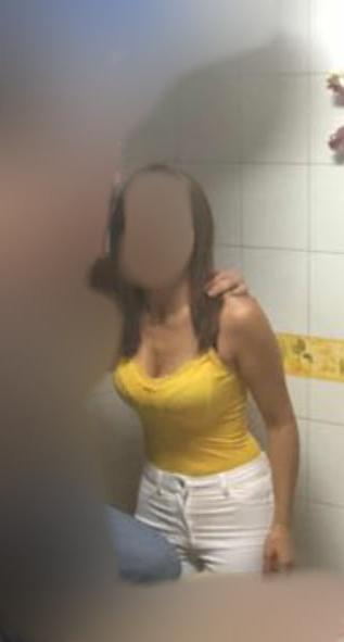 12P Skinny gf &amp; friends