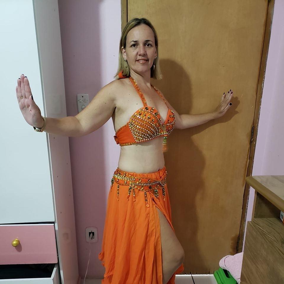 10P FABIOLA BELLY DANCER