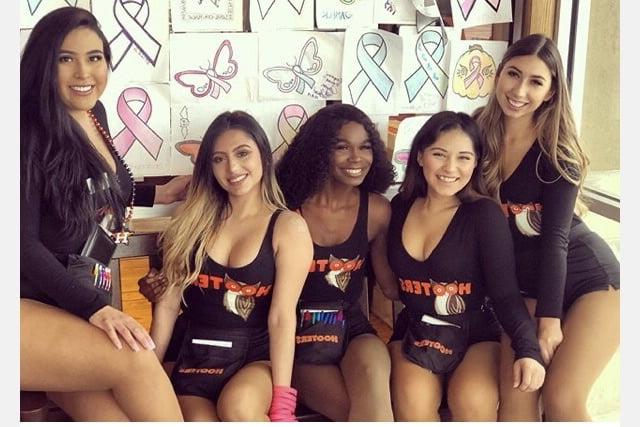 25P Hooters Hotties pt.2