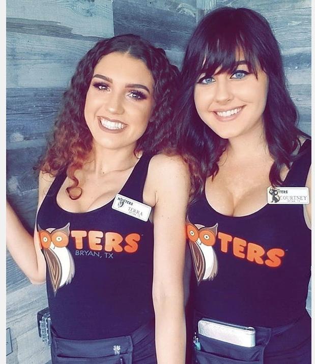 25P Hooters Hotties pt.2