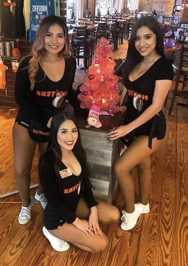 25P Hooters Hotties pt.2