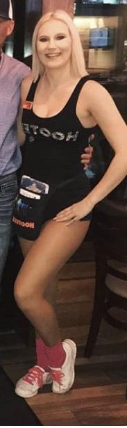 25P Hooters Hotties pt.2
