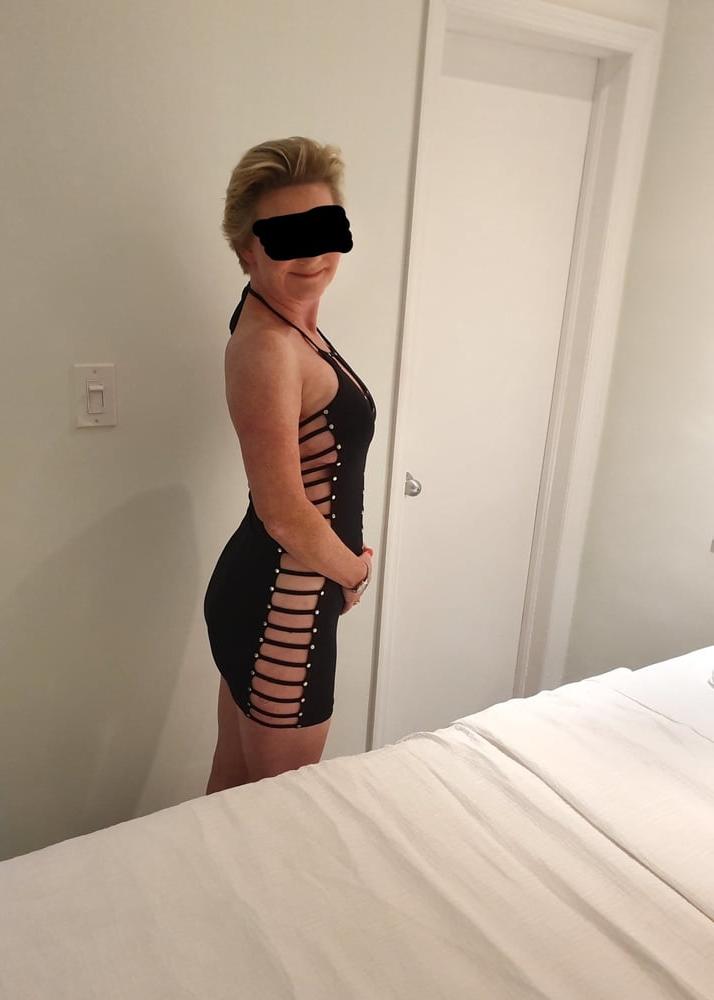 21P Private Couple pic .. 2
