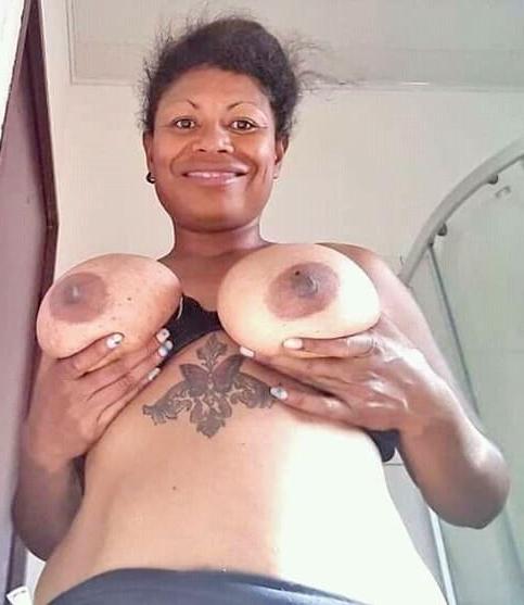 25P Average Looking Women 153