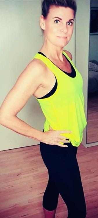 25P Cougar Town- Judy Dee