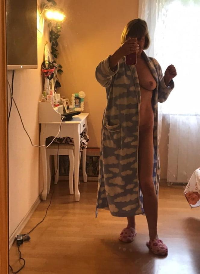25P My Sexy Friend Mature Mature