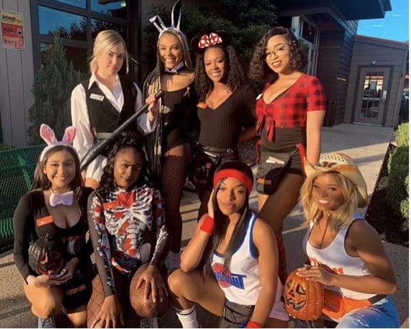 25P Hooters Hotties pt.3