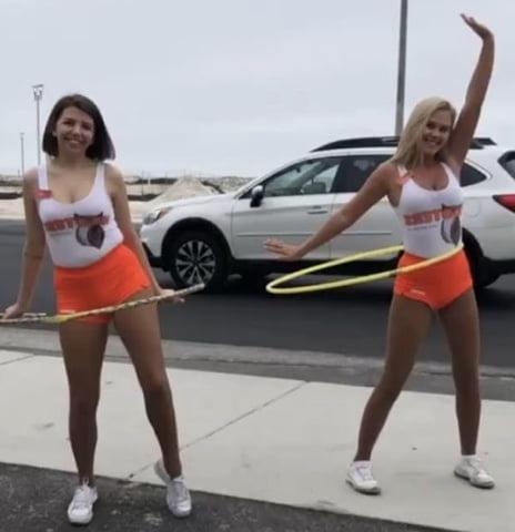 25P Hooters Hotties pt.3