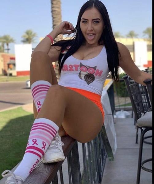 25P Hooters Hotties pt.3