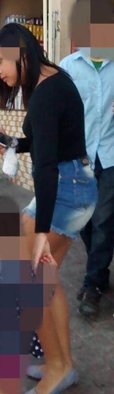 24P Moreninha Gostosa de Shorts jeeans