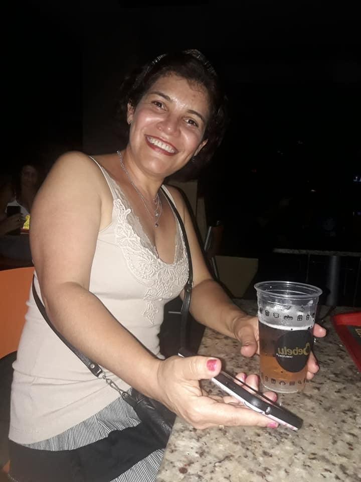 22P Housewife (Latin milf )